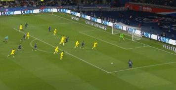 法甲赛报:姆巴佩哑火 穆瓦尼替补上场破门 巴黎主场2-1险胜南特