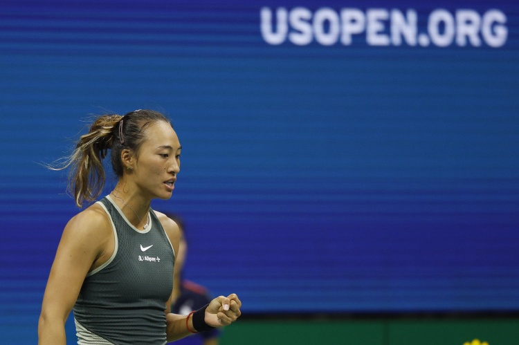 👍郑钦文今年四大满贯奖金已达1361万元,美网夺冠可达到3544万