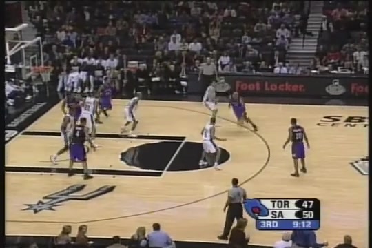 🔥半人半神!猛龙将退役卡特15号球衣!30年队史第1件退役球衣