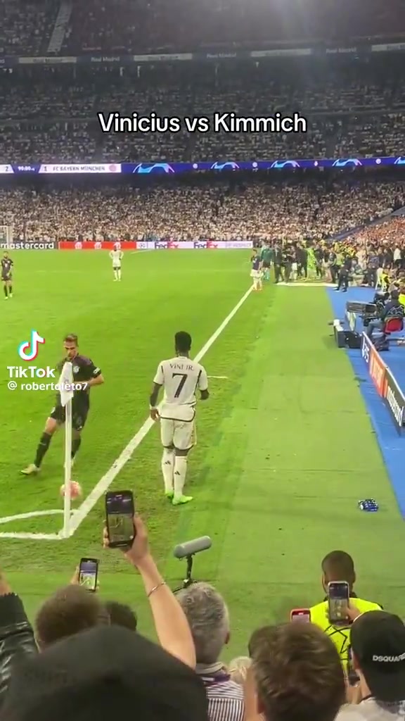 ❌️卢森博格:维尼修斯总认为受迫害,没拿金球也不是因为肤色