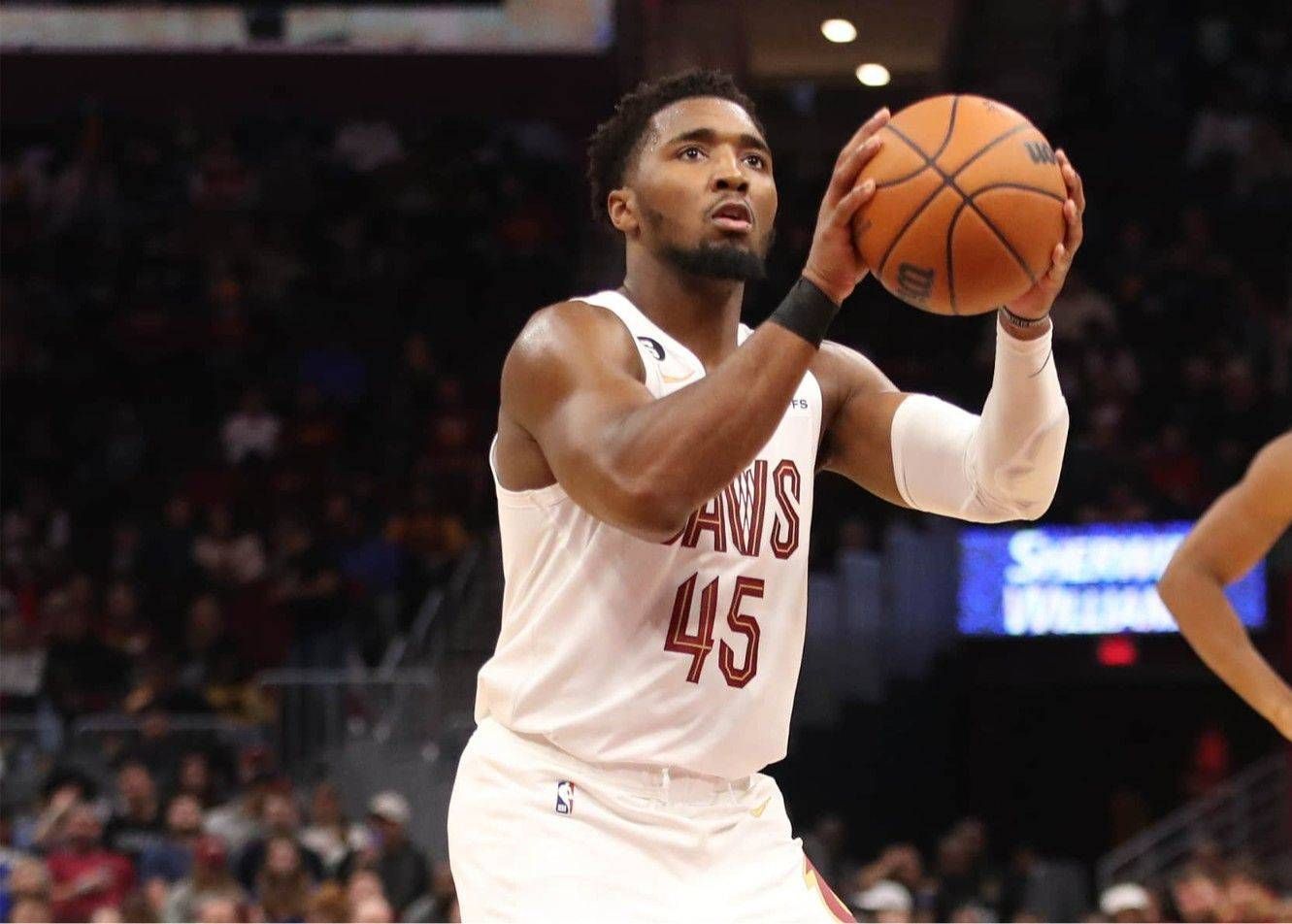 🏀骑士VS公牛前瞻:拉文挑战米切尔&加兰 骑士主场力争14连胜